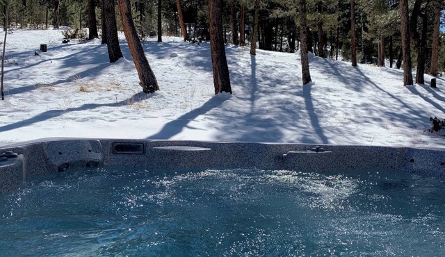 lux Mountain View escape near Denver Red Rocks ski resort HOT TUB game room fun