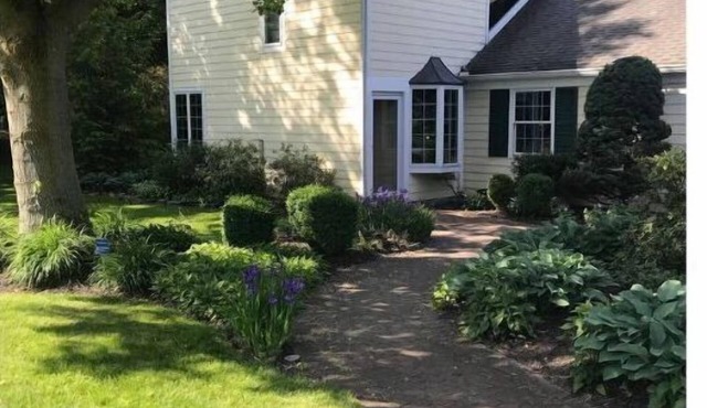 Lux Pittsford Gem Spacious Beautiful interior