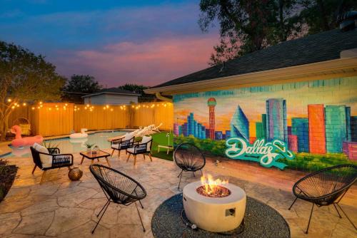 Lux Pool & Hot Tub Oasis, Sleeps 12,FIFA-AT&T 25m