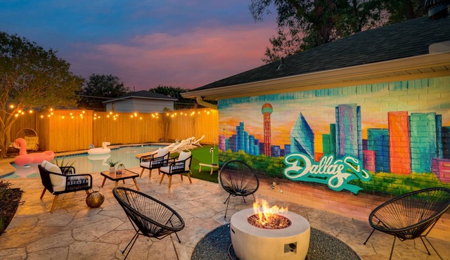 Lux Pool Oasis, FIFA stay- 25 mins to AT&T, Sleeps 12, Hot Tub, Firepit