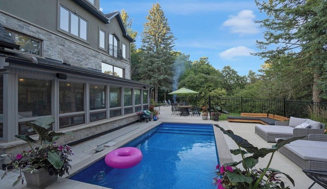 LUX Retreat: Slps14+HotTub+Pool+Games+Yoga+MORE