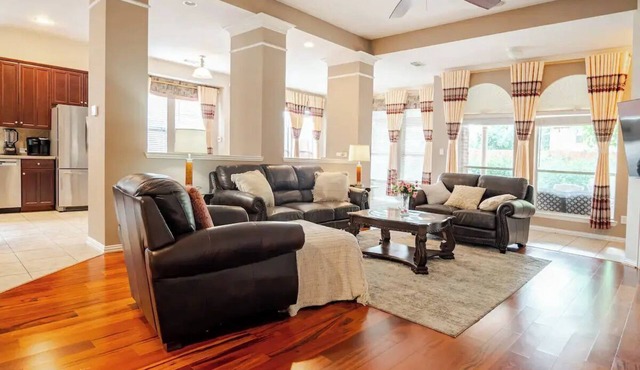 Lux Retreat w Heated Pool Optional Upgrade