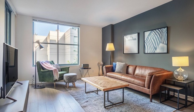 Lux South Beach 1BR w/Gym, Pool, Spa, near Muni, by Blueground