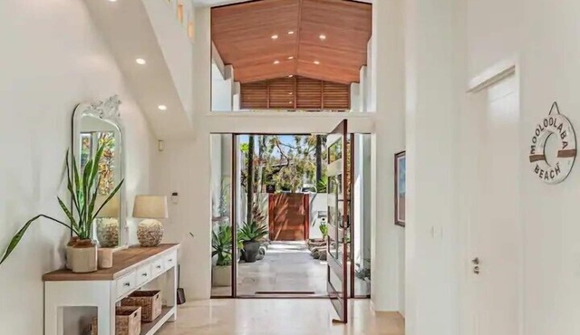 Lux Tropical Haven Mooloolaba Moonda5