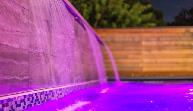 Lux Villa: Heated Pool, Sauna, & Gym