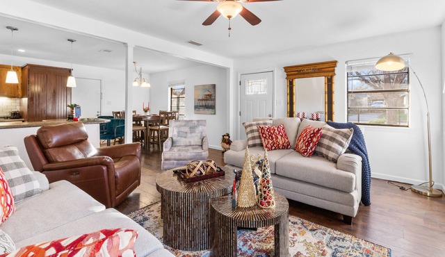 Lux Villa Stay on Palm Street!