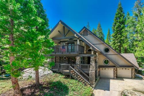 Lux Western Cabin Pool Table Ping Pong Vibes
