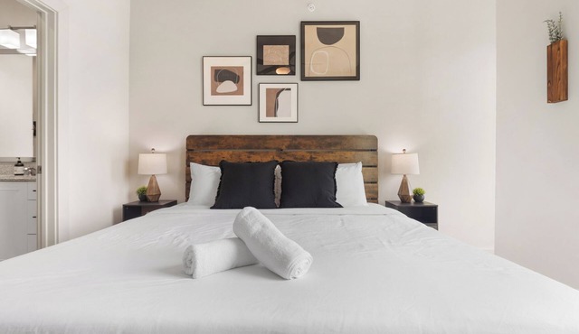 Luxe 1bd Apt, 24hr Gym &Pool