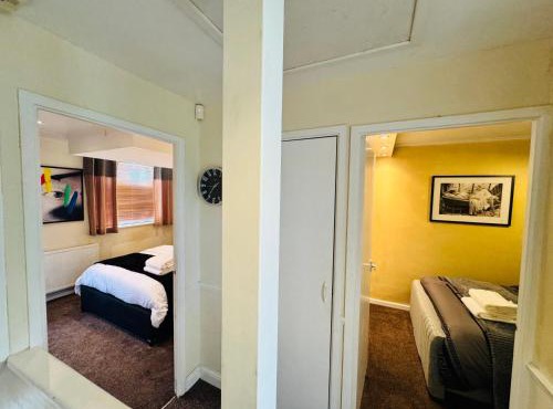 Luxe 2 Bedroom House Derby City