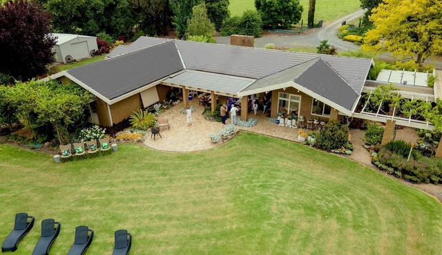 Luxe 2 Bedrooms Spacious Private Home Serenity & Views + Breakfast Hamper