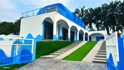 Luxe 2025 Banseng Court