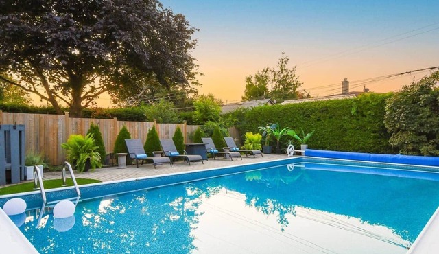 Luxe 3BR Bungalow With Ensuite Baths And Pool