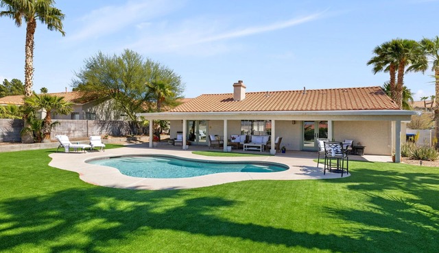 Luxe 3BR Oasis w/ Pool + Outdoor Lounge