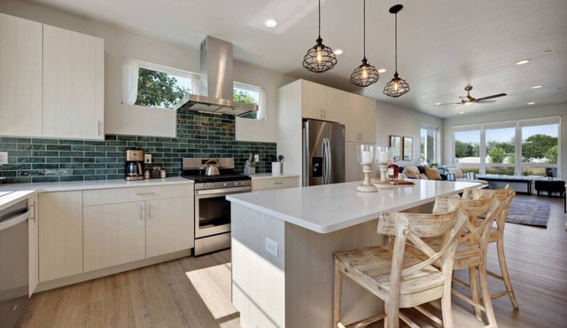 Luxe 3BR Patio Old Town Gem