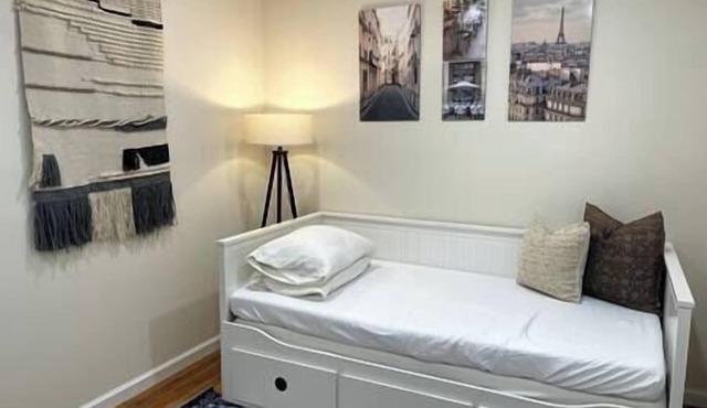 LUXE 3BR Stay Free Parking Near NYC