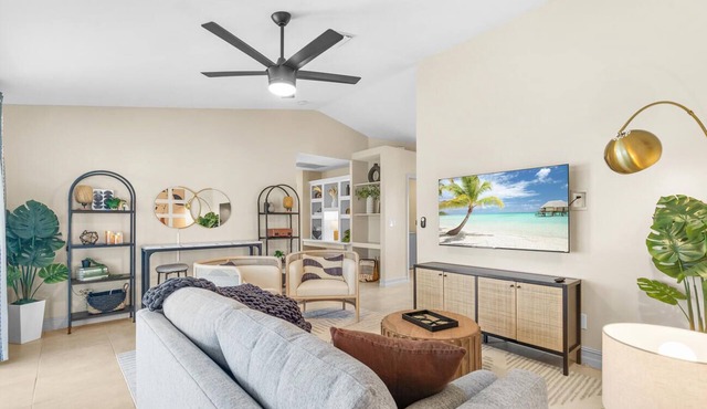 Luxe 3BR Waterfront Stay in Cape Coral