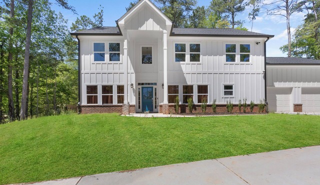 Luxe 4BR Haven by MHM Luxury Properties