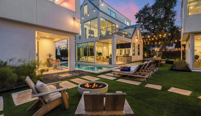 Luxe 6BDR Retreat w/Putting Green + Game Room | Bouldin Collective by AvantStay