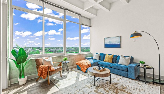 LUXE Altitude 1BR King Bed DT - ATL Views
