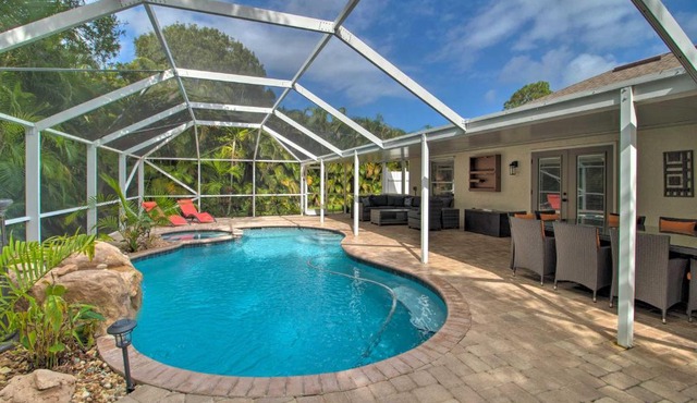 Luxe Coastal Home - 11 Miles to Ft Pierce Inlet!