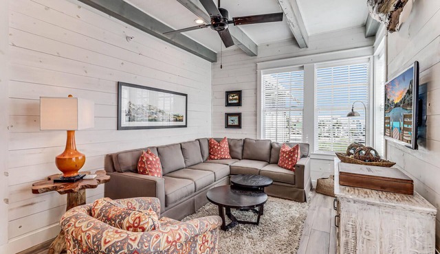 Luxe Condo@Cinnamon Shore w/Gulf Peeks & Access to Countless Amenties!