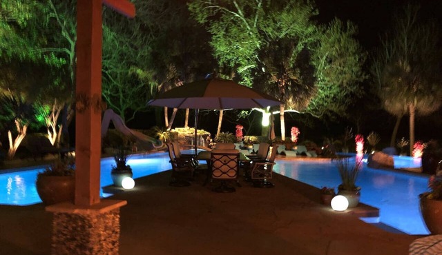 Luxe Cottage & HGTV pool-MUST SEE!