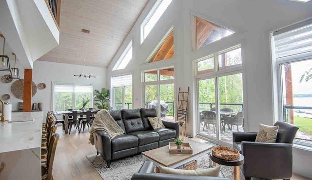 *Luxe Cottage* Riverview Manor (Sauna, Games Rm)