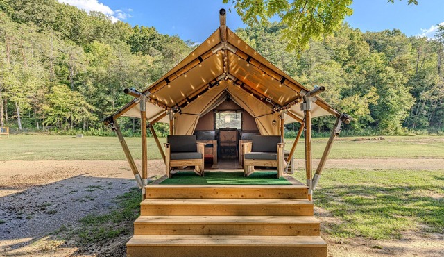Luxe Creekside Safari Tent|Firepit|HVAC|Spa Bath