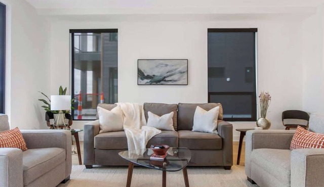 Luxe Downtown Holland 2BR Condo Walkable Parking + Gym