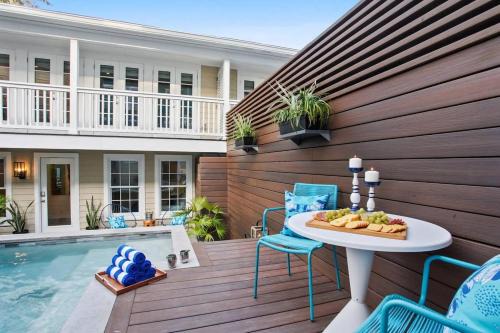 Luxe Duplex with Heated Pool Near River St