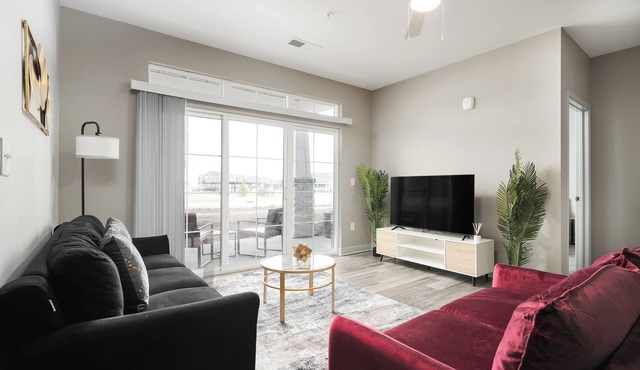 Luxe Escape Near DT Indy