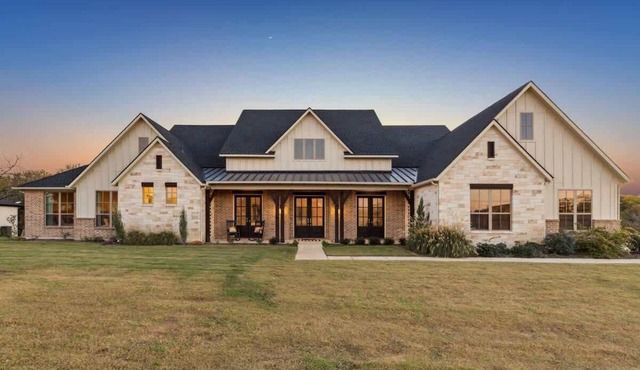 Luxe Estate near DFW | Chef’s Kitchen Fireplace