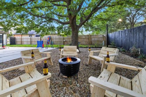 Luxe Family Escape with Games and Hot Tub and Yard