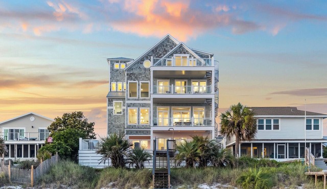 Luxe group-friendly beachfront escape with pool, hot tub, & expansive Gulf views