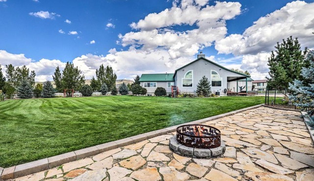 Luxe Heber City Cabin and Hot Tub and Guest House