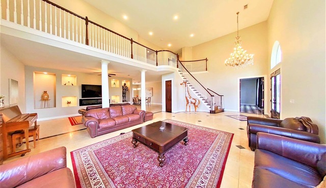 Luxe Home 5 Bedroom Villa