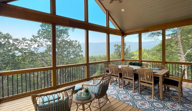 Luxe home with mountain views, hot tub, pool table, & washer/dryer