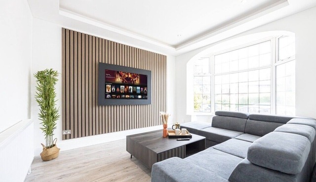 Luxe House with Games room & Cinema room - Sleeps 10