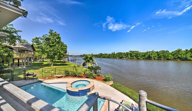 Luxe Houston Home on Riverfront w/Pool & Hot Tub!