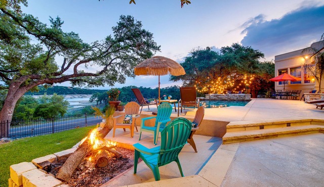 Luxe Lake Travis Vacation Rental w/Heated Pool