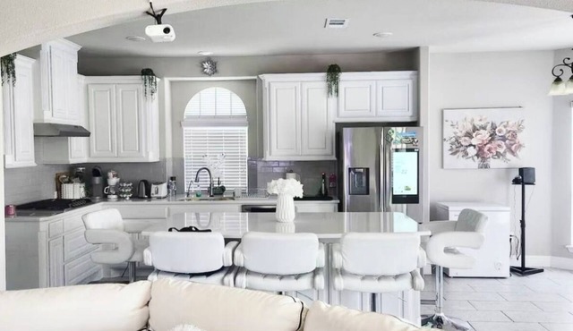 Luxe Lakehouse - 5BR/4BA near lake in charming Rockwall