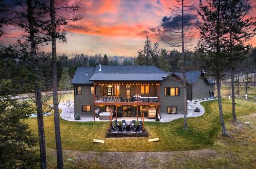 Luxe Lakeside New Build by Flathead Lake Speakeasy