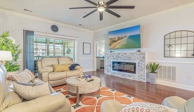 Luxe Lakeview Paradise