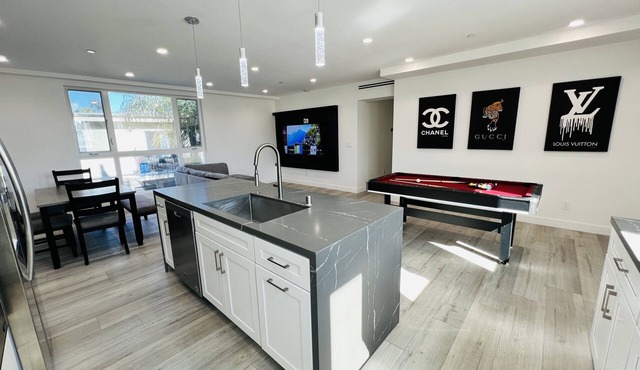 LUXE LIVING