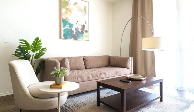 Luxe Marina Escape-Near SoFi & Beaches