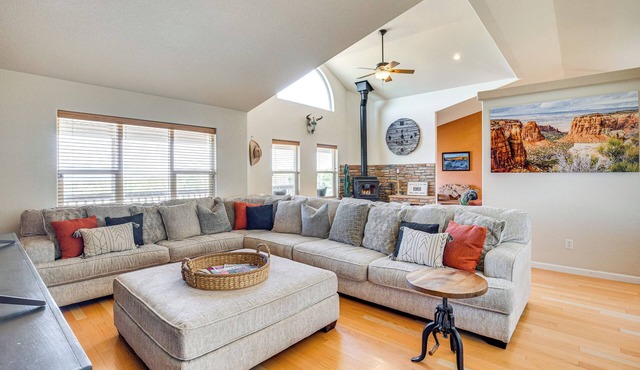 Luxe Mesa View Home on 35 Acres w/Wraparound Deck