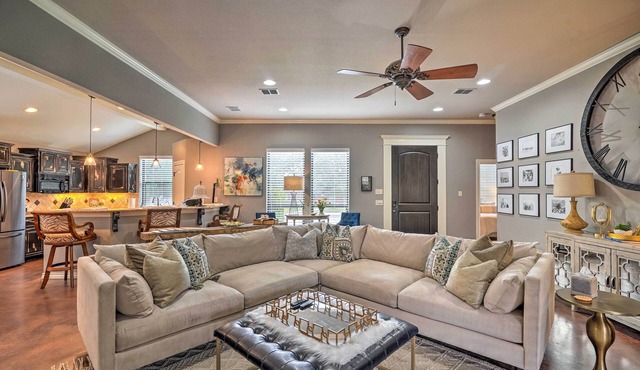 Luxe Midland Retreat w/Patio, Grill & Yard!