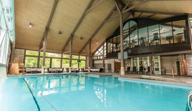 Luxe Mode One Bedroom Unit with Jacuzzi