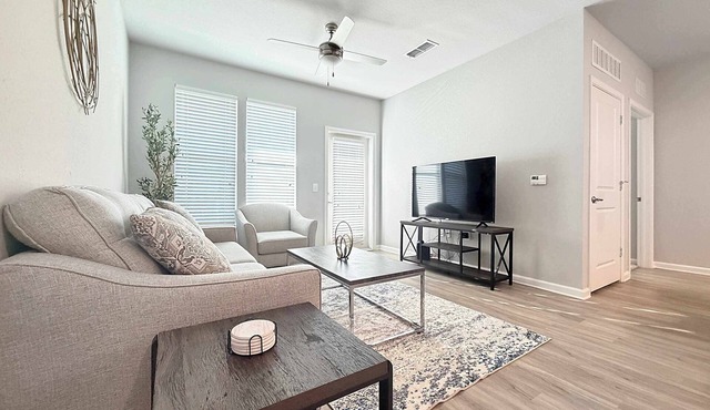 Luxe Modern 2 BR Coastal Escape