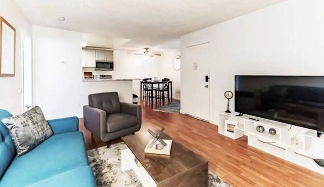 Luxe Modern Getaway in the Heart of Redlands! (CDC Safe)
